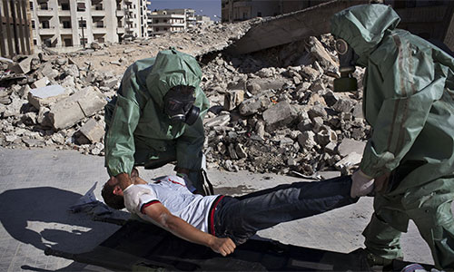 Terroristas planean ejecutar ataques químicos reales en Siria